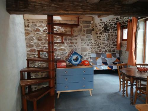 Coublanc House | gîte les 3 coquelicots bis