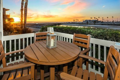 Townsite House | G23 - Coastal Cottage