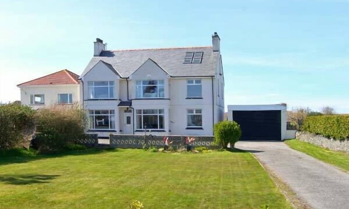 Trearddur Bay Cottage | Gables Retreat