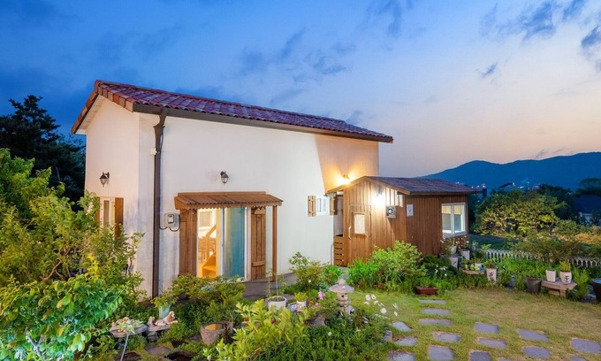 Ganghwa House | Ganghwado Elinhuvert Pension