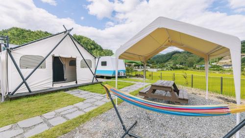 Gapyeong House | Gapyeong Cheongchun Glamping & Caravan