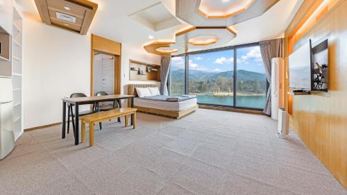 Gapyeong House | Gapyeong Rondavill Pension