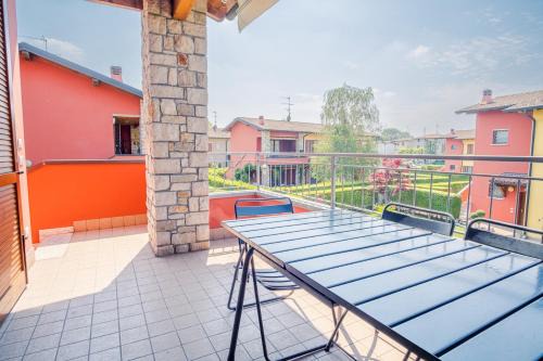 Rivoltella Apartment | Garda Orange Apartment - Italian Homing