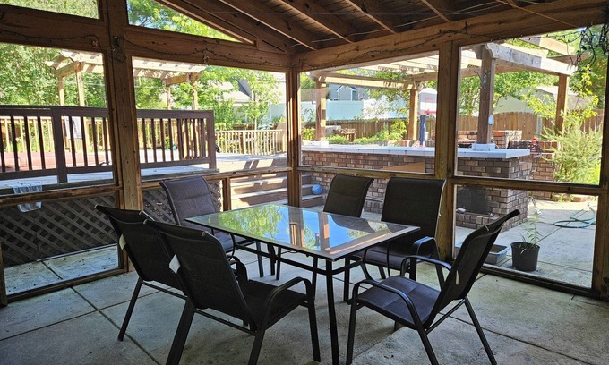 Apex House | Garden Retreat close to Jordan Lake-Screened porch-fenced backyard-large deck