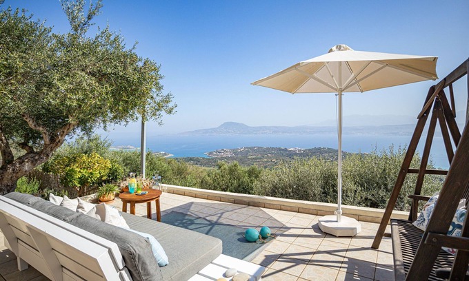 Sternes House | Gardenia Garden House with beautiful sea views, near the beach and the village.