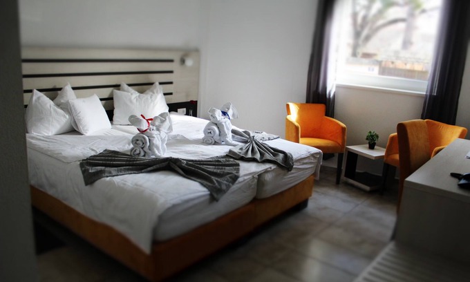 Novi Sad Bed & Breakfast | Garni Hotel 11Tica DM