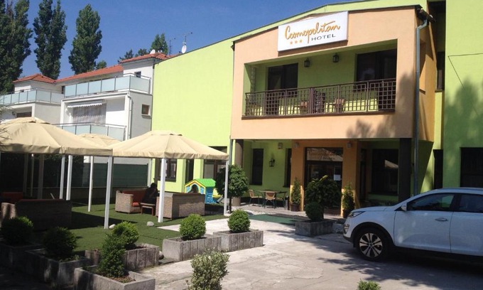 Senec Hotel | Garni Hotel Cosmopolitan