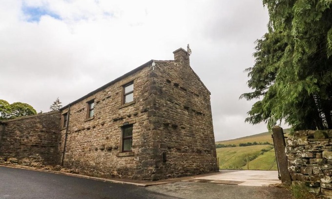 Sedbergh House | Garth Gill