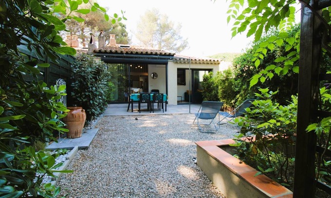 Gassin Apartment | GASSIN/FONT-MOURIER: 1/2-BEDROOM MAZET IN ESTATE WITH POOL AND TENNIS