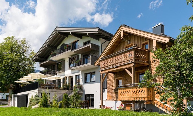 Saalfelden am Steinernen Meer Apartment | Gasthof Hubertus