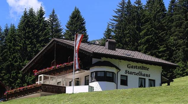 Mittelberg Hotel | Gasthof Starzelhaus