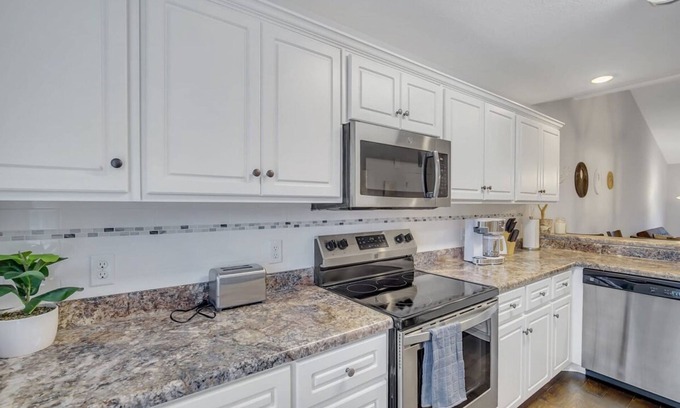 Statesboro Apartment | Gata Suite - Quiet Neighborhood 10 Minutes to GSU