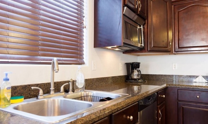 South Mountain House | Gated house near South Mtn, pool heater, BBQ