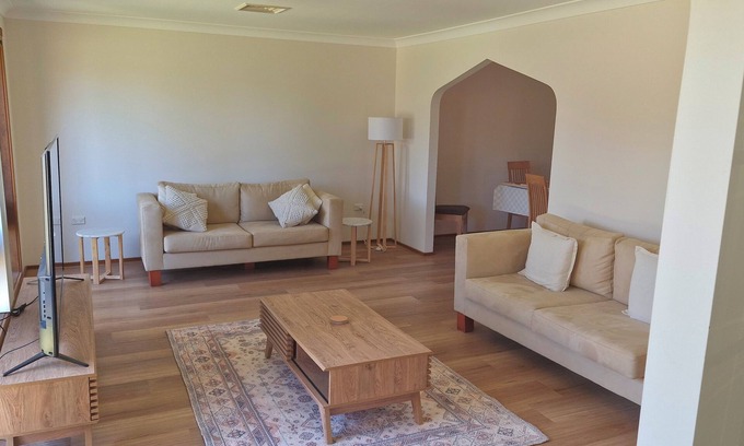 Bomaderry House | Gateway to Shoalhaven. Winter special is now available.