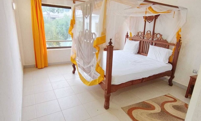 Ukunda Apartment | GeckoApartment at MangroHotel, Diani Hidden GemChic serene & close to everything