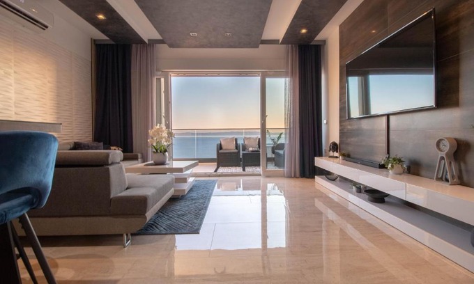 Zelenka House | Geek Penthouse