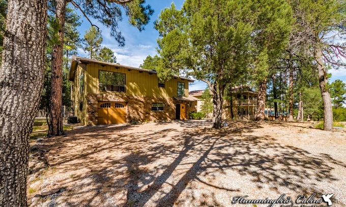 Alto House | GELK: 'Live Large at the Grand Elk!' With hot tub. Pet friendly.