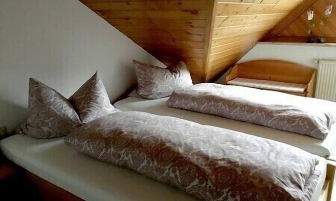 Nordheim a. Main Apartment | Gemütliche 24qm Ferienwohnung, kostenfreies Parken und WLAN, auf Anfrage Haustiere erlaubt