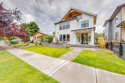 Coeur d'Alene House | Gem House