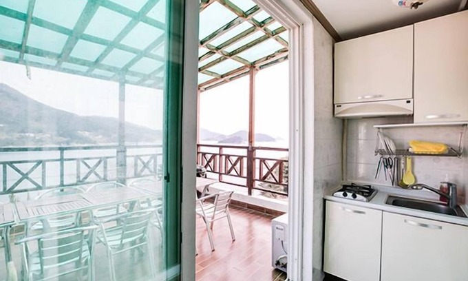 Irun-myeon House | Geojedo Hana Pension