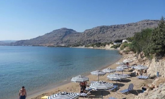Pefkos Hotel | George Beach Studios