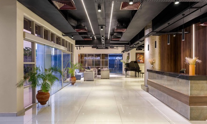 Lekki Phase 1 Hotel | George Residence TLC