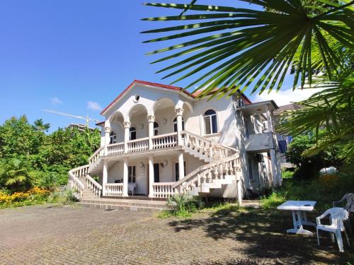 Makhinjauri House | Georginos house