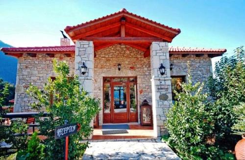 Kalavrita Hotel | Georgio's V Chalet Kalavrita