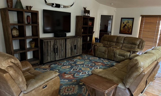 Pinnacle Vista House | Get western on beautiful horse ranch Close to Golf and Outdoor recreation