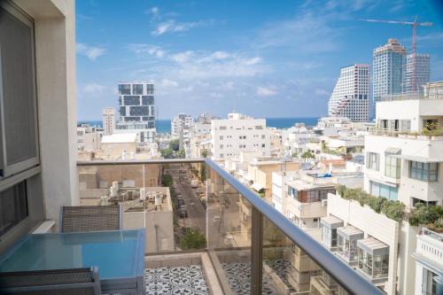 Kerem HaTeimanim Apartment | Geula 40