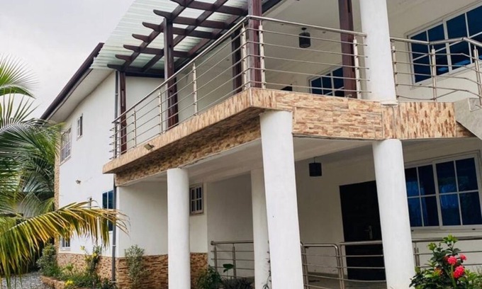 North Legon House | Nice 4 BR Hse in Accra - Ashongman Estates
