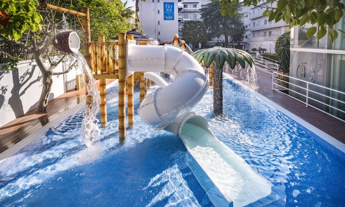 Calella Hotel | GHT Balmes, Hotel, Aparthotel & SPLASH