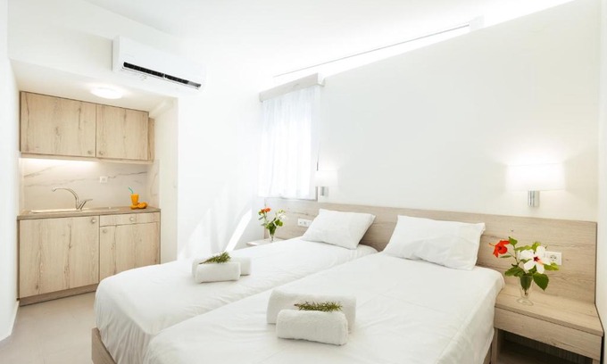 Fragkokastello Apartment | Giannis Seafront Studios