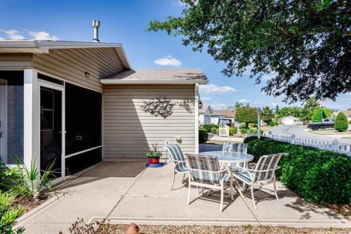 Liberty Park Villa | Gibbes - Patio Villa Near Lake Sumter Landing- Villagepeople