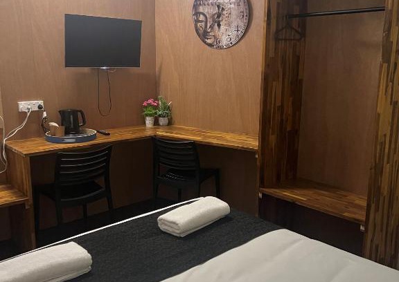 Gin Gin Hotel | Gin Gin Budget Accommodation