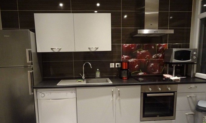 Domessin Apartment | Gite 6 Personnes 20 mns Lac D'aiguebelette