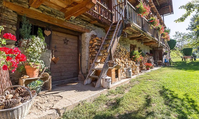 Queige House | Gite L'echarte - LE Chalet DE Marie