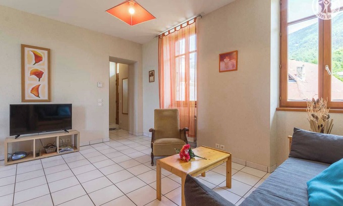 Thoiry House | Gite located 19km from Aillon le Jeune (family resort with 39km of slopes with the Margériaz) and 21
