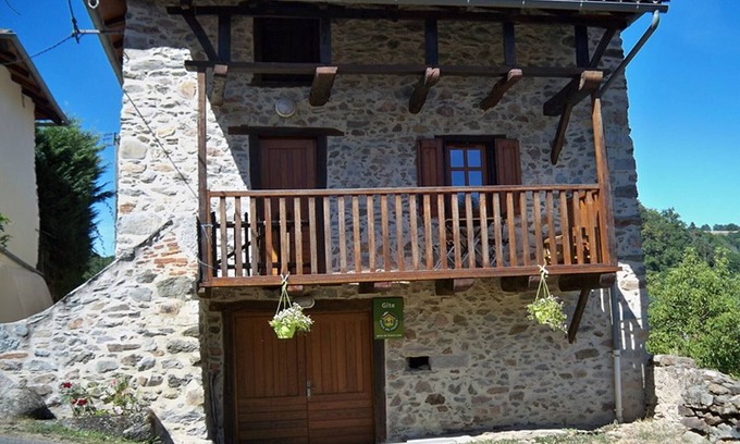 Saint-Etienne-de-Maurs Cottage | Gite Saint-Étienne-de-Maurs, 1 bedroom, 3 persons