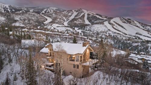 Steamboat Springs House | Glacier Lodge - West