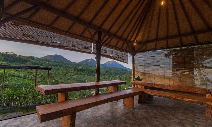 Gobleg RV Rental | Glamping Bliss! Beautiful 1BR Tent in Buleleng