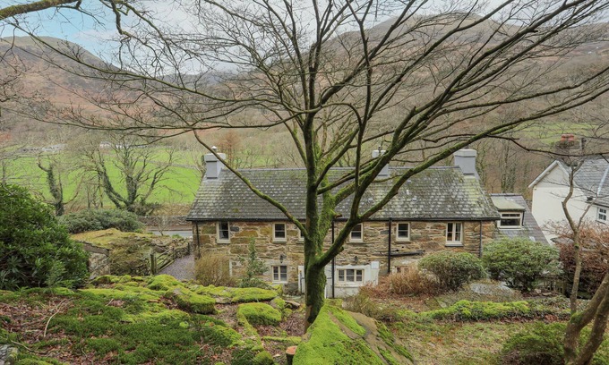 Nant Gwynant Cottage | Glyn Awel