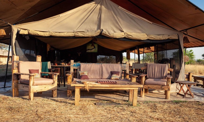 Serengeti National Park Cabin | Gnu Mara River Camp