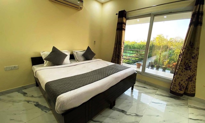 Noida Villa | GoBravo 72 - 3BHK Farm with Pool & Garden Sec150 Noida