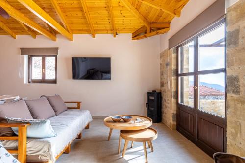 Lefktron House | God's View Tower - Pyrgos Towers Complex