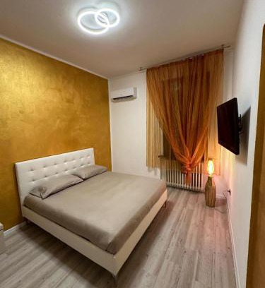 Ravenna House | Gold house