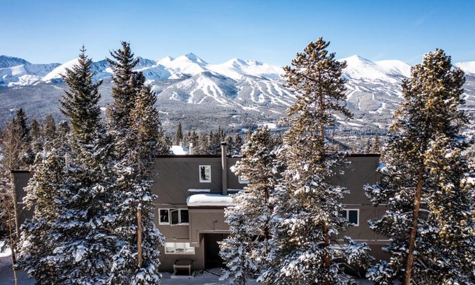 Baldy Mountain Hotel | Gold Point Resort Breckenridge by Vacatia