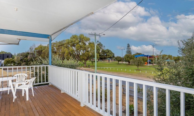 Golden Bay House | Golden Bay Beach Shack