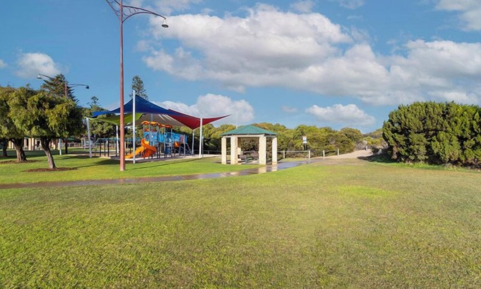 Golden Bay House | Golden Bay Beach Shack - Executive Escapes