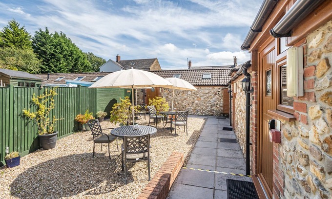 Chard House | Golden Fleece